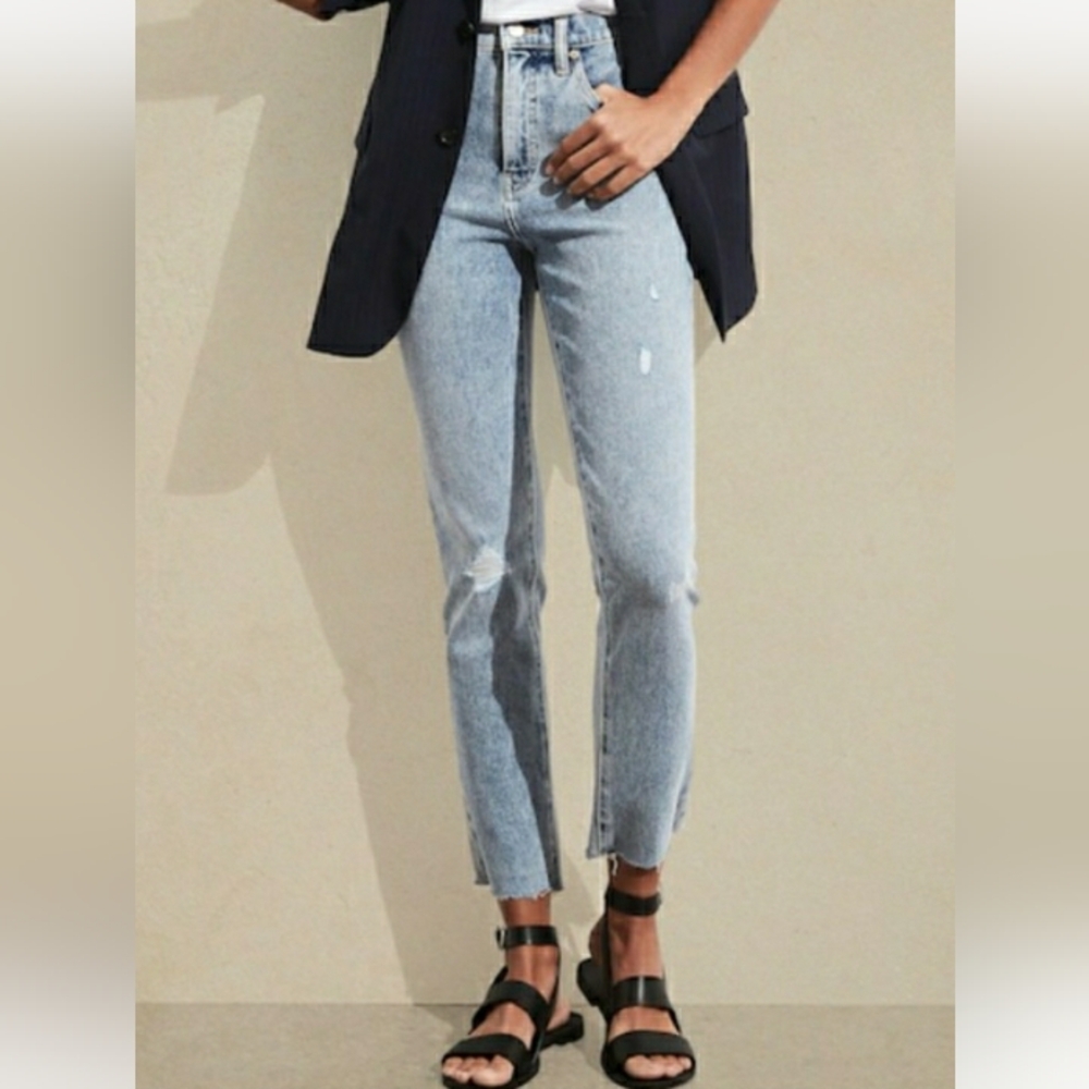 🆕️High Rise Slim Rip Ankle Jean🪞 - Picture 12 of 12
